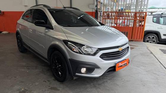 CHEVROLET ONIX 1.4 MPFI ACTIV 8V FLEX 4P AUTOMÁTICO CHEVROLET ONIX 1.4 MPFI ACTIV 8V FLEX 4P AUTOMÁTICO